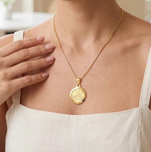 COLAR COM SÃO JORGE FOLHEADO A OURO 18K