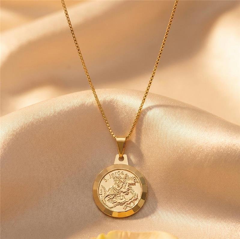 COLAR COM SÃO JORGE FOLHEADO A OURO 18K