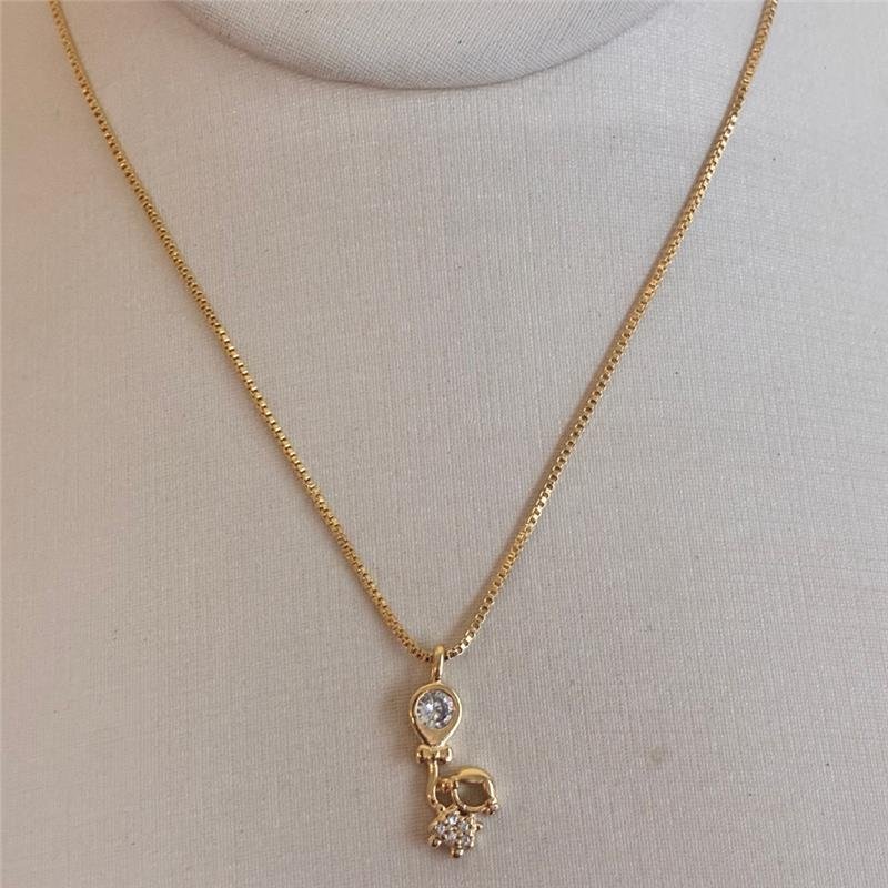 COLAR COM MENINA FOLHEADO A OURO 18K
