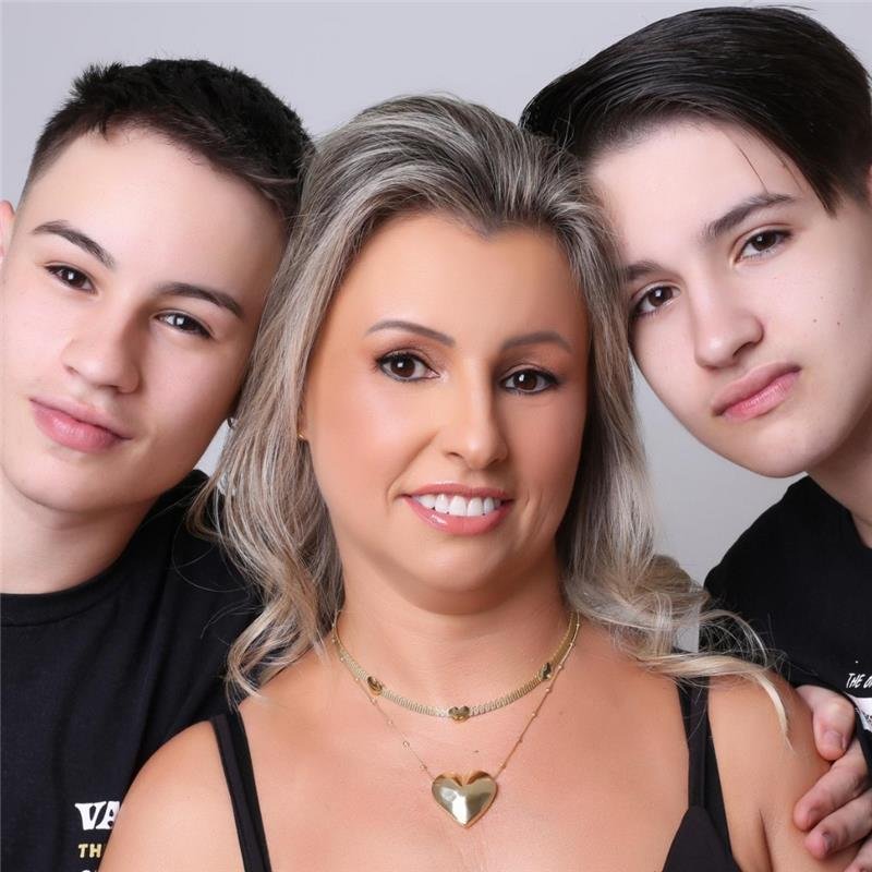 COLAR CORAÇÃO LISO COM CORRENTE DE BOLINHAS FOLHEADO A OURO 18K