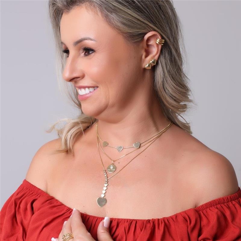 COLAR GRAVATINHA DE CORAÇÃO FOLHEADO A OURO 18K