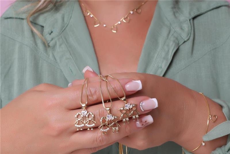COLAR DUAS MENINAS FOLHEADO A OURO 18K