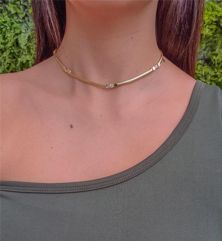 COLAR CHOKER SALAMANDRA COM PEDRA FOLHEADO A OURO 18K