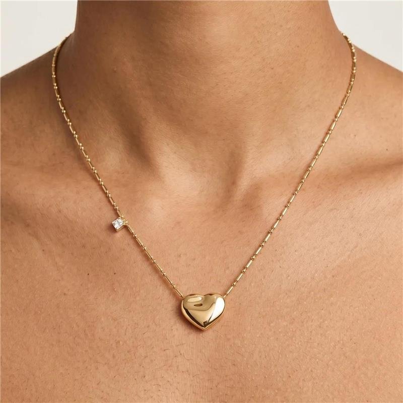 COLAR CORAÇÃO FOLHEADO A OURO 18K 