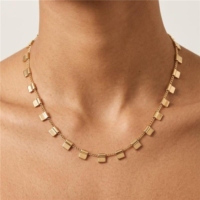 COLAR PLACAS FOLHEADO A OURO 18K 