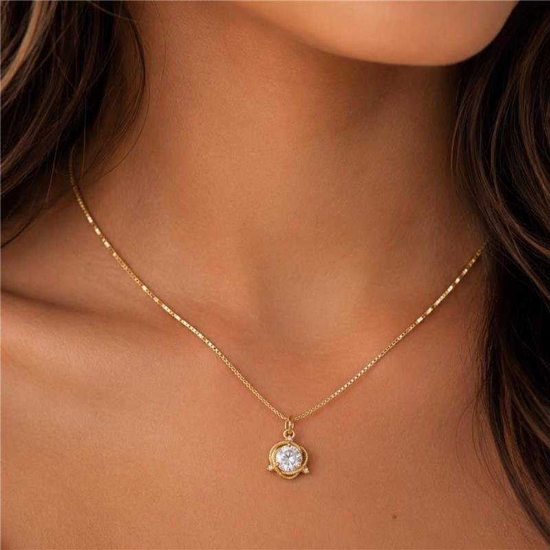 COLAR CORRENTE VENEZIANA COM PINGENTE PONTO DE LUZ ZIRCÔNIA ENTRELAÇADO FOLHEADO A OURO 18K