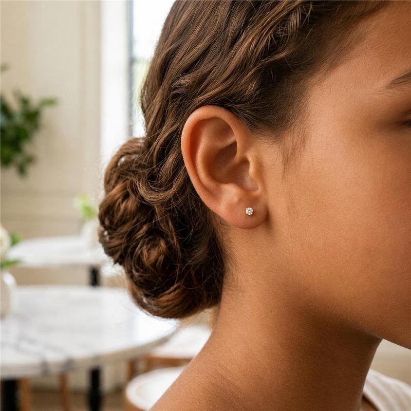 BRINCO PEDRA DE ZIRCÔNIA 2MM COM TARRAXA BABY FOLHEADO A OURO 18K