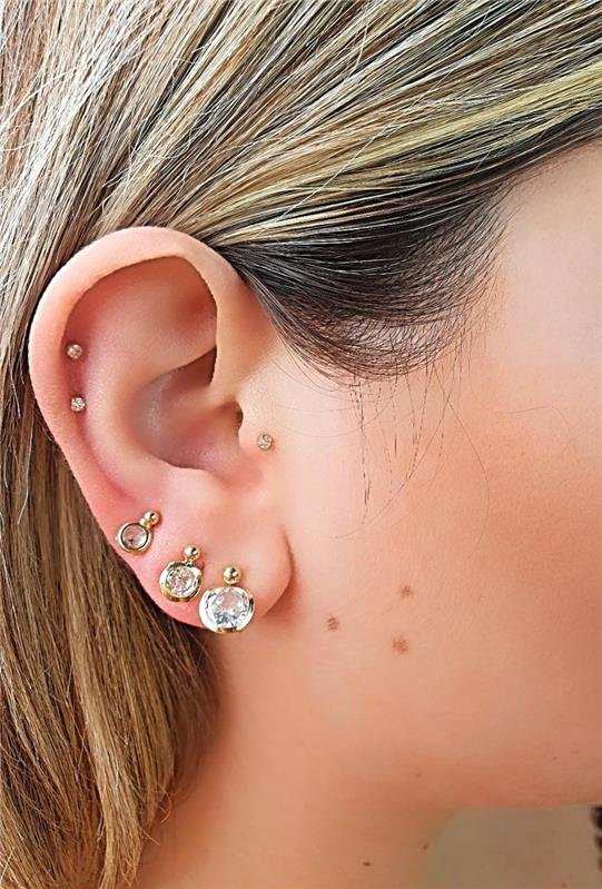 BRINCO BOLINHA PONTO LUZ FOLHEADO A OURO 18K