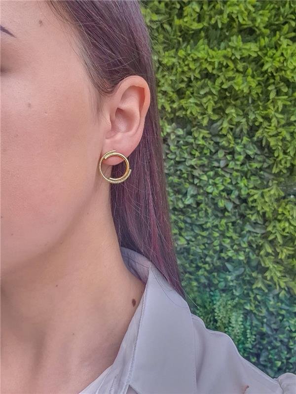 BRINCO REDONDO FIO LISO E DIAMANTADO FOLHEADO A OURO 18K