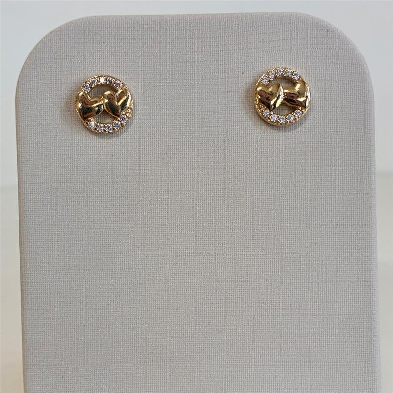 BRINCO REDONDO CRAVEJADO COM DOIS CORAÇÕES ROMÂNTICO FOLHEADO A OURO 18K 