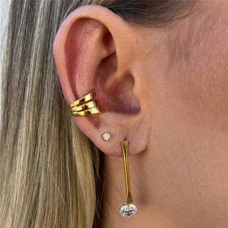 BRINCO ASTE LISA COM ZIRCÔNIA PENDURADA FOLHEADO A OURO 18K