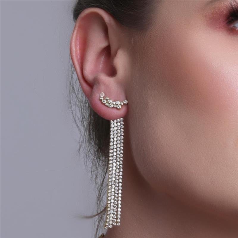 BRINCO FRANJA COM BASE BOLINHAS CRAVEJADAS FOLHEADO A OURO 18K