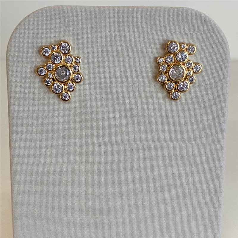 BRINCO DE ZIRCÔNIAS FOLHEADO A OURO 18K