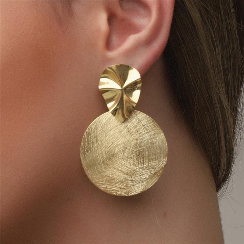 BRINCO CHAPA FOLHEADO A OURO 18K