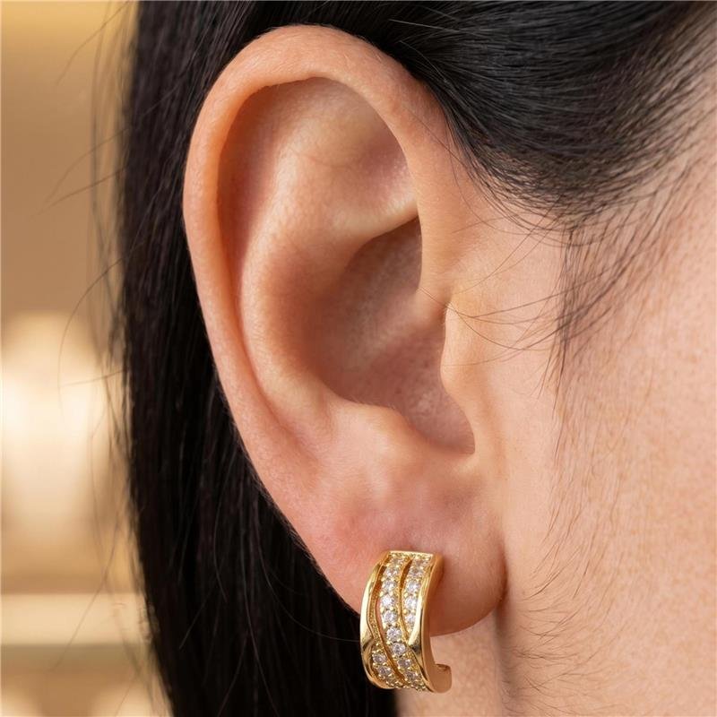 BRINCO CRAVEJADO FOLHEADO A OURO 18K
