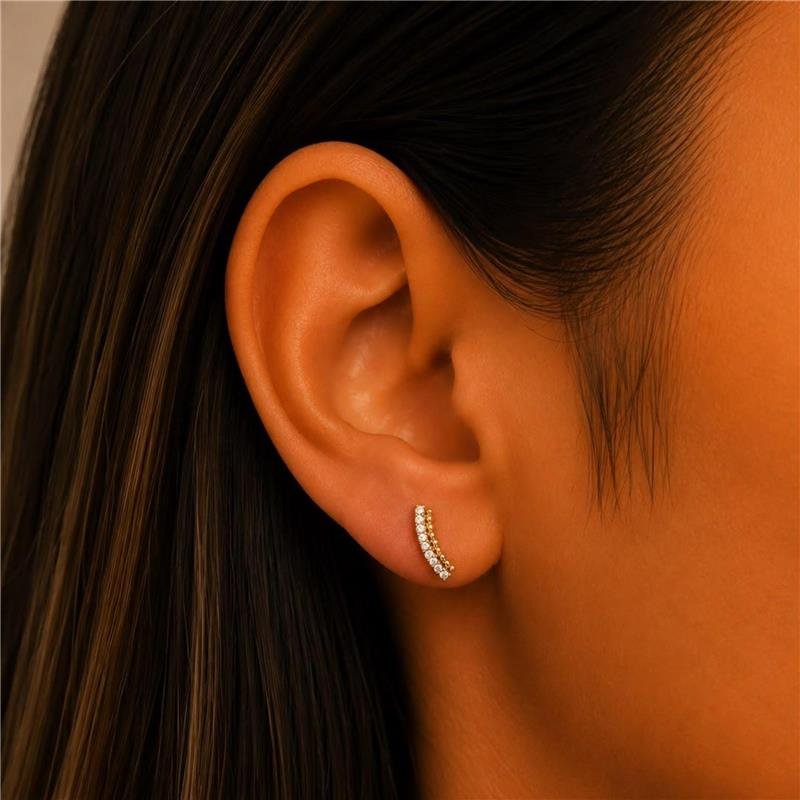 BRINCO CRAVEJADO FOLHEADO A OURO 18K 