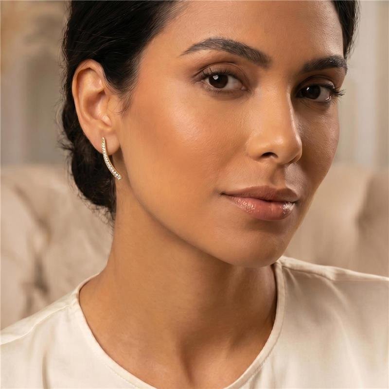 BRINCO FILETE CRAVEJADO FOLHEADO A OURO 18K 