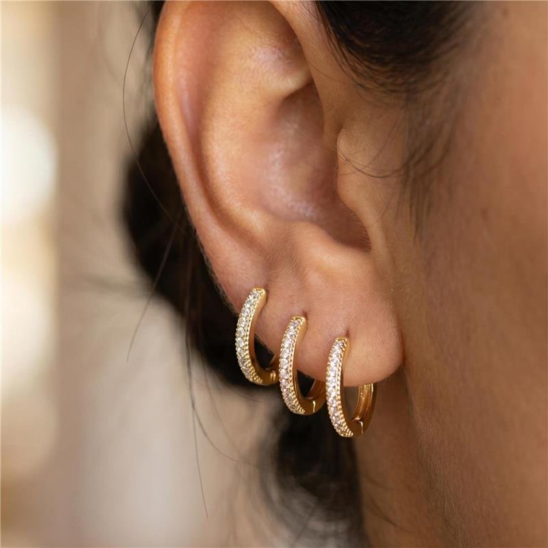 BRINCO TRIO DE ARGOLAS CRAVEJADAS FOLHEADAS A OURO 18K 