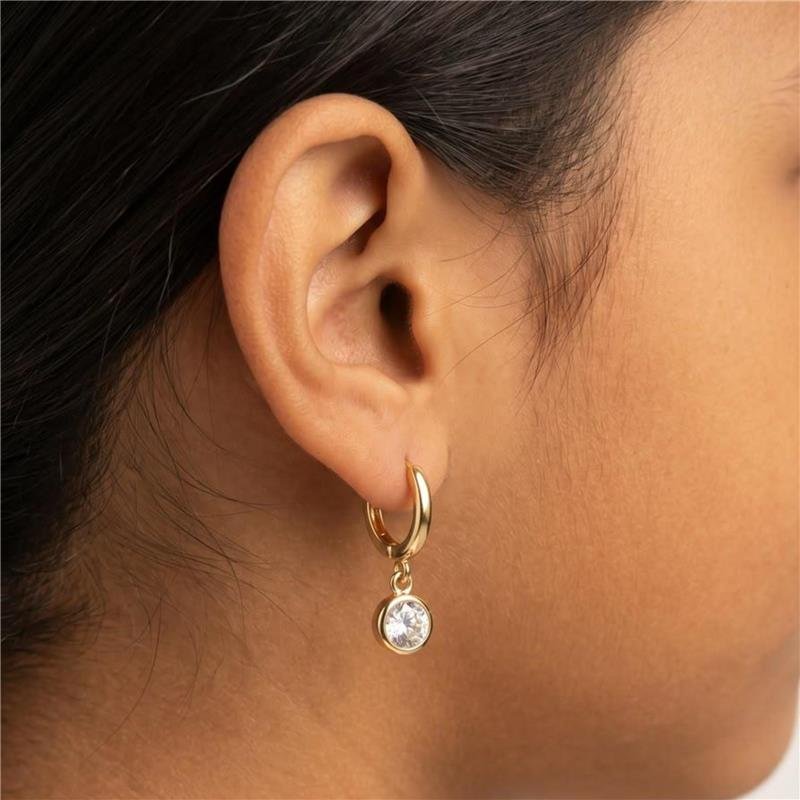BRINCO INFANTIL ARGOLA COM PINGENTE ZIRCÔNIA CRISTAL FOLHEADO A OURO 18K