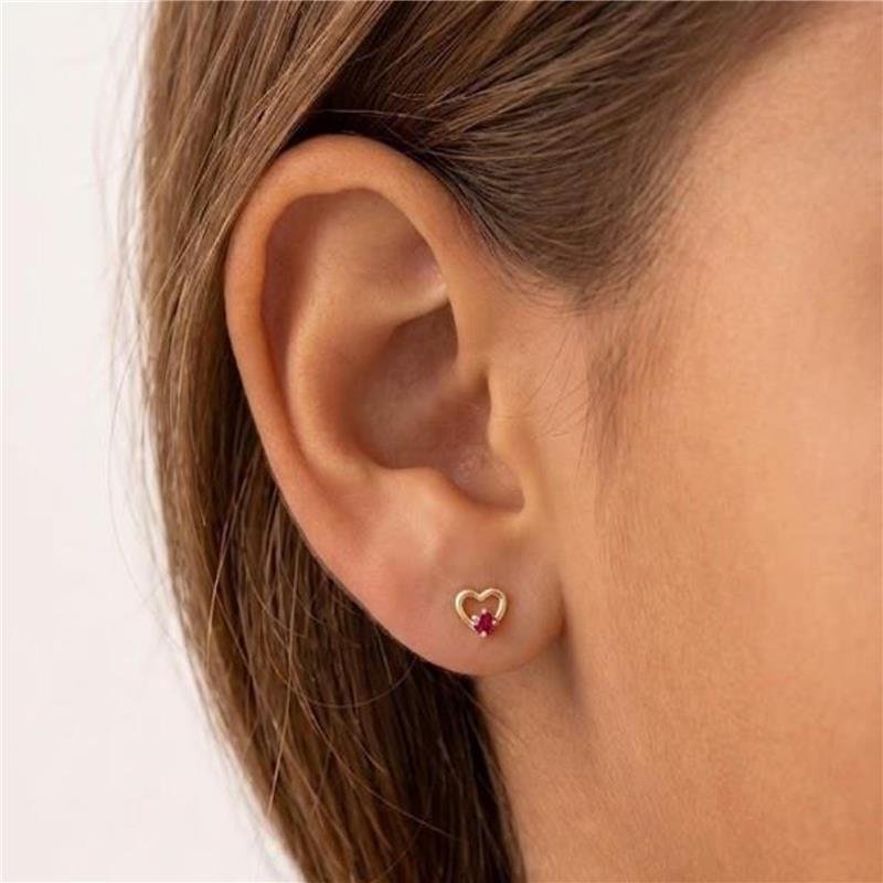 BRINCO INFANTIL CORAÇÃO VAZADO COM ZIRCÔNIA PINK FOLHEADO A OURO 18K