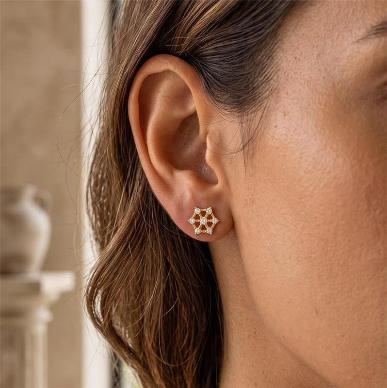 BRINCO CRAVEJADO FOLHEADO A OURO 18K 