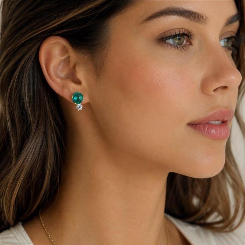 BRINCO ZIRCÔNIA VERDE E BRANCA FOLHEADO A OURO 18K 