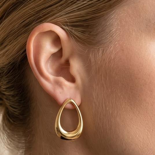 BRINCO ORGANICO FOLHEADO A OURO 18K 