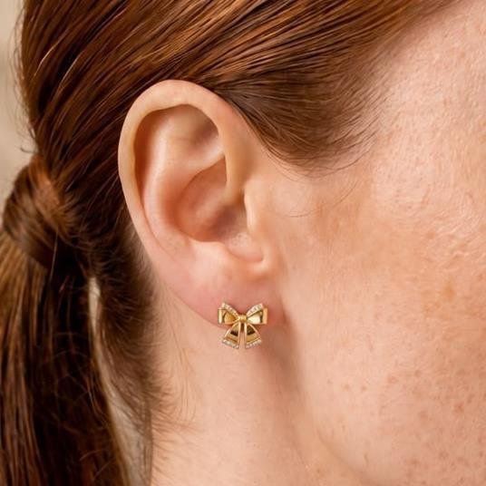 BRINCO LAÇO FOLHEADO A OURO 18K 