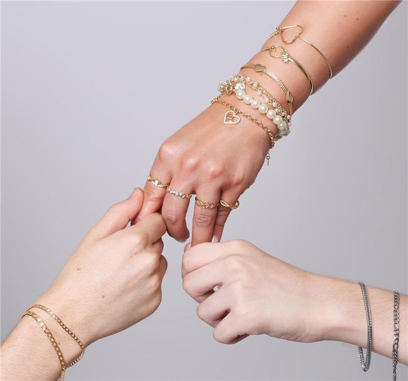 ANEL ZIG-ZAG COM ZIRCÔNIAS FOLHEADO A OURO 18K