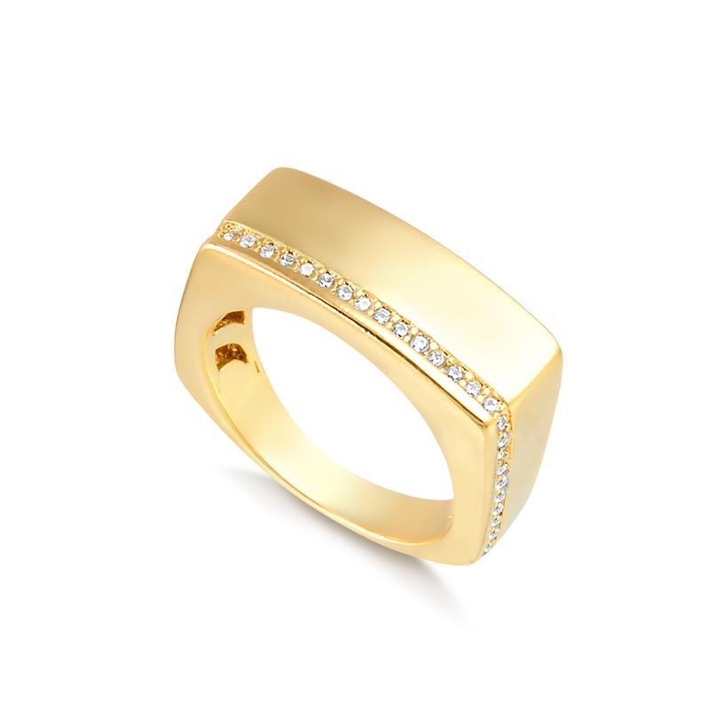 ANEL QUADRADO COM FILETE DE ZIRCÔNIA CRISTAL FOLHEADO OURO 18K