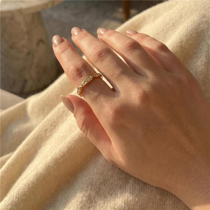 ANEL CRAVEJADO FOLHEADO A OURO 18K 