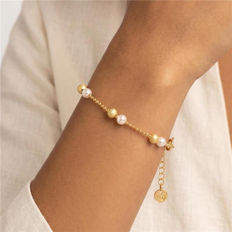 PULSEIRA BOLINHAS COM PÉROLAS E ESFERAS DIAMANTADAS FOLHEADA A OURO 18K
