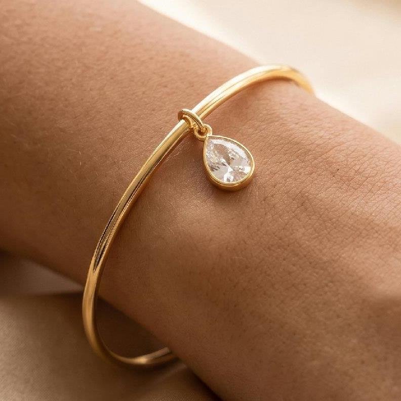 BRACELETE RÍGIDO GOTA CRISTAL FOLHEADO A OURO 18K