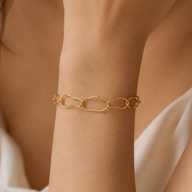 PULSEIRA ELOS LARGOS FOLHEADA A OURO 18K 